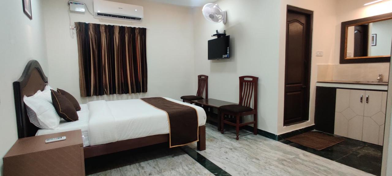 Rmc travellers inn Chennai Extérieur photo