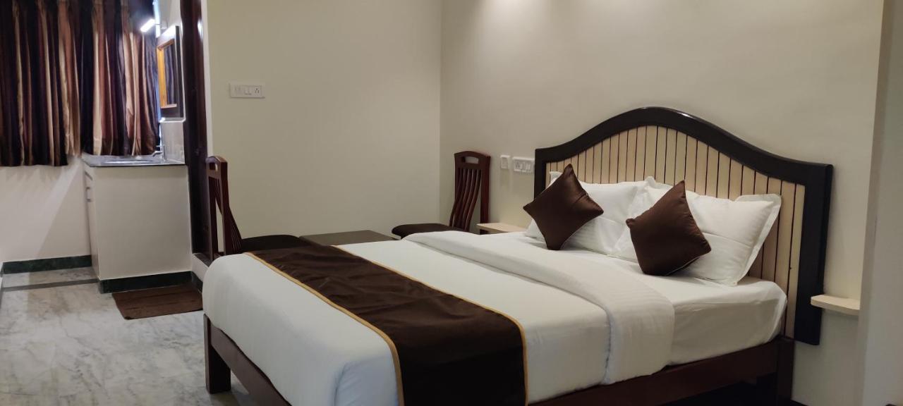 Rmc travellers inn Chennai Extérieur photo