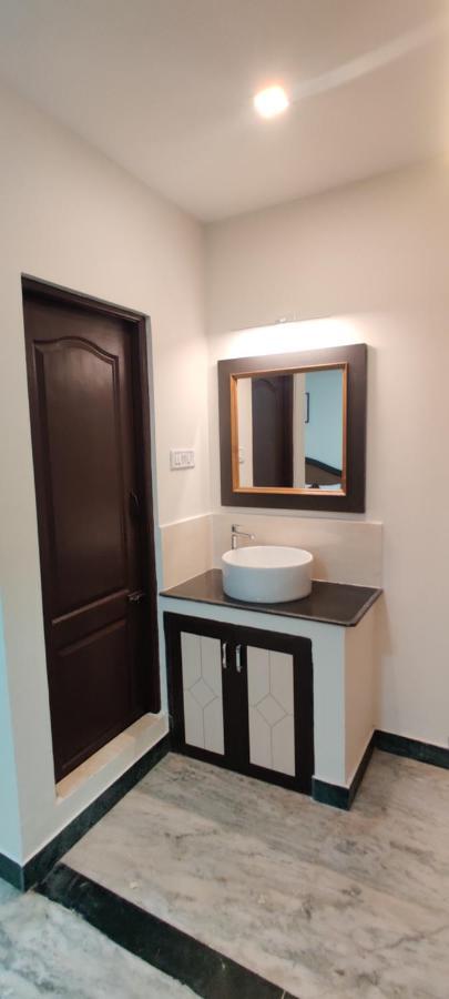 Rmc travellers inn Chennai Extérieur photo
