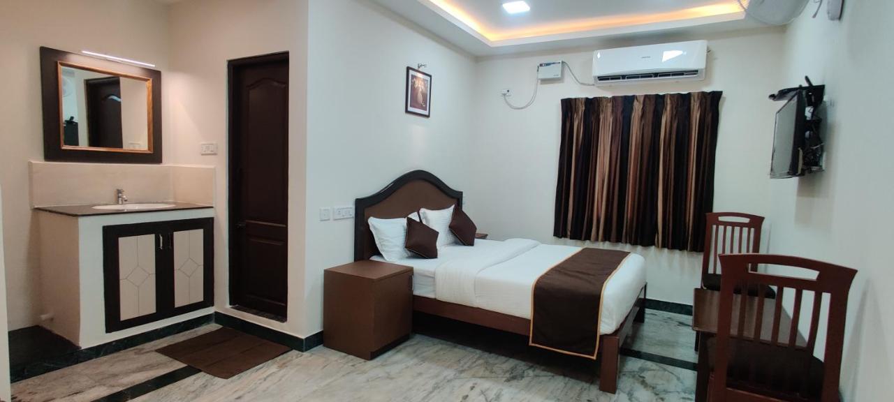 Rmc travellers inn Chennai Extérieur photo