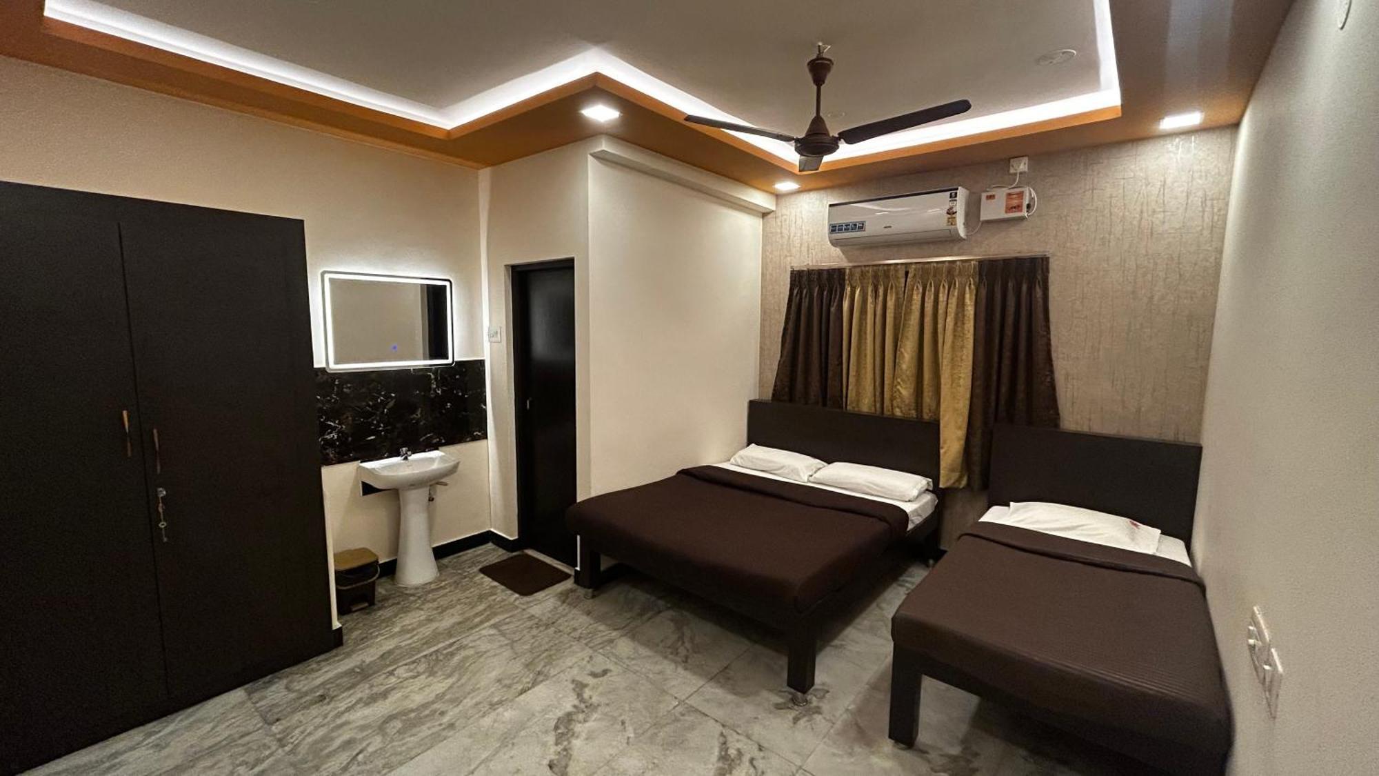 Rmc travellers inn Chennai Extérieur photo