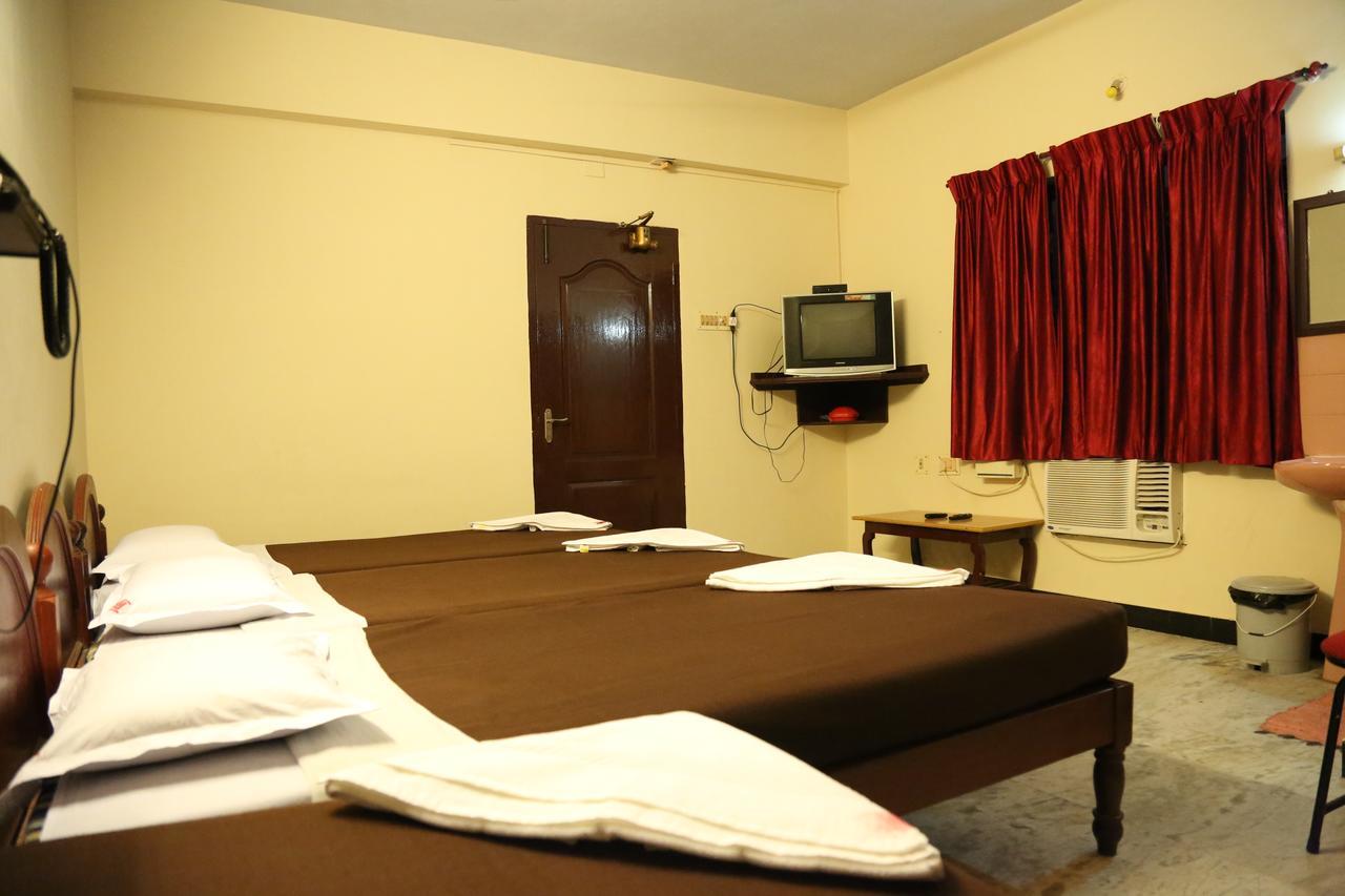 Rmc travellers inn Chennai Extérieur photo